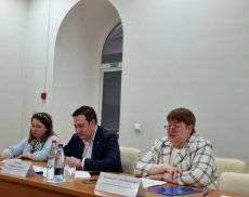 Круглый  стол Управления образования и профсоюзных организаций